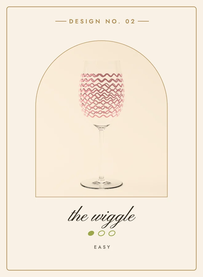 Design 02, the wiggle: one olive, easy, the glass in its arch painted with the design